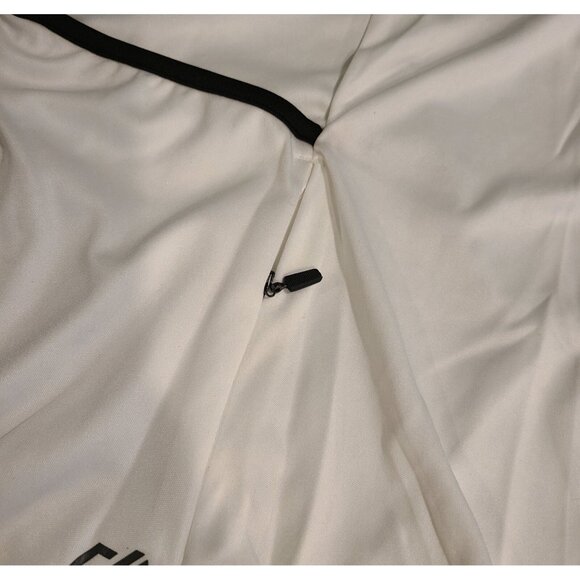 New! Women’s Dare 2B Size 16 Black & White Regale Vest Cycling Full Zip Vest - Picture 12 of 16